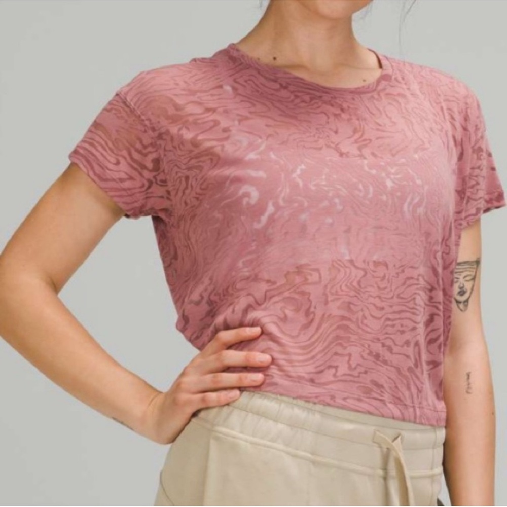 Lululemon Cates Tee